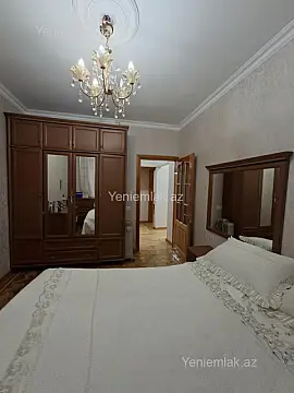 Satılır 3 otaqlı köhnə tikili 80 m²