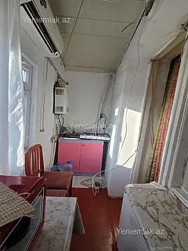 Satılır 1 otaqlı köhnə tikili 12 m²