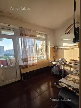 Satılır 1 otaqlı köhnə tikili 12 m²