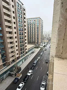 Satılır 3 otaqlı yeni tikili 140 m²