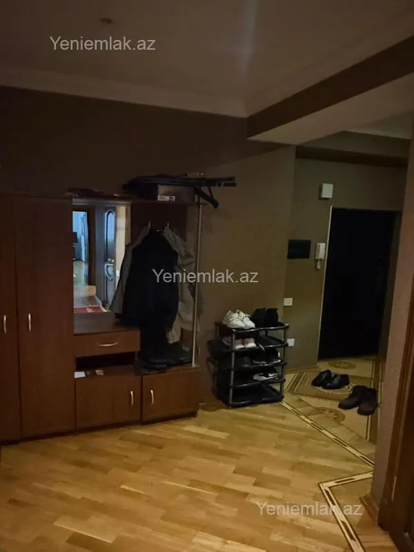 Satılır 3 otaqlı yeni tikili 140 m²