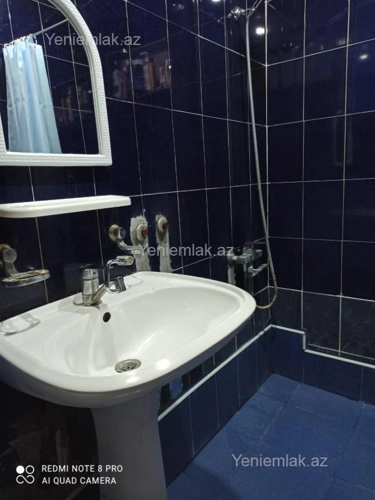 Satılır 2 otaqlı köhnə tikili 55 m²