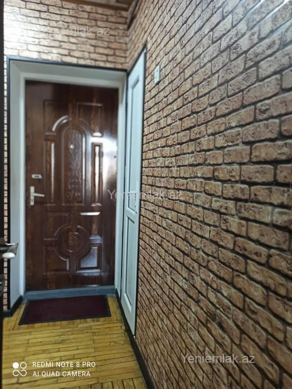Satılır 2 otaqlı köhnə tikili 55 m²