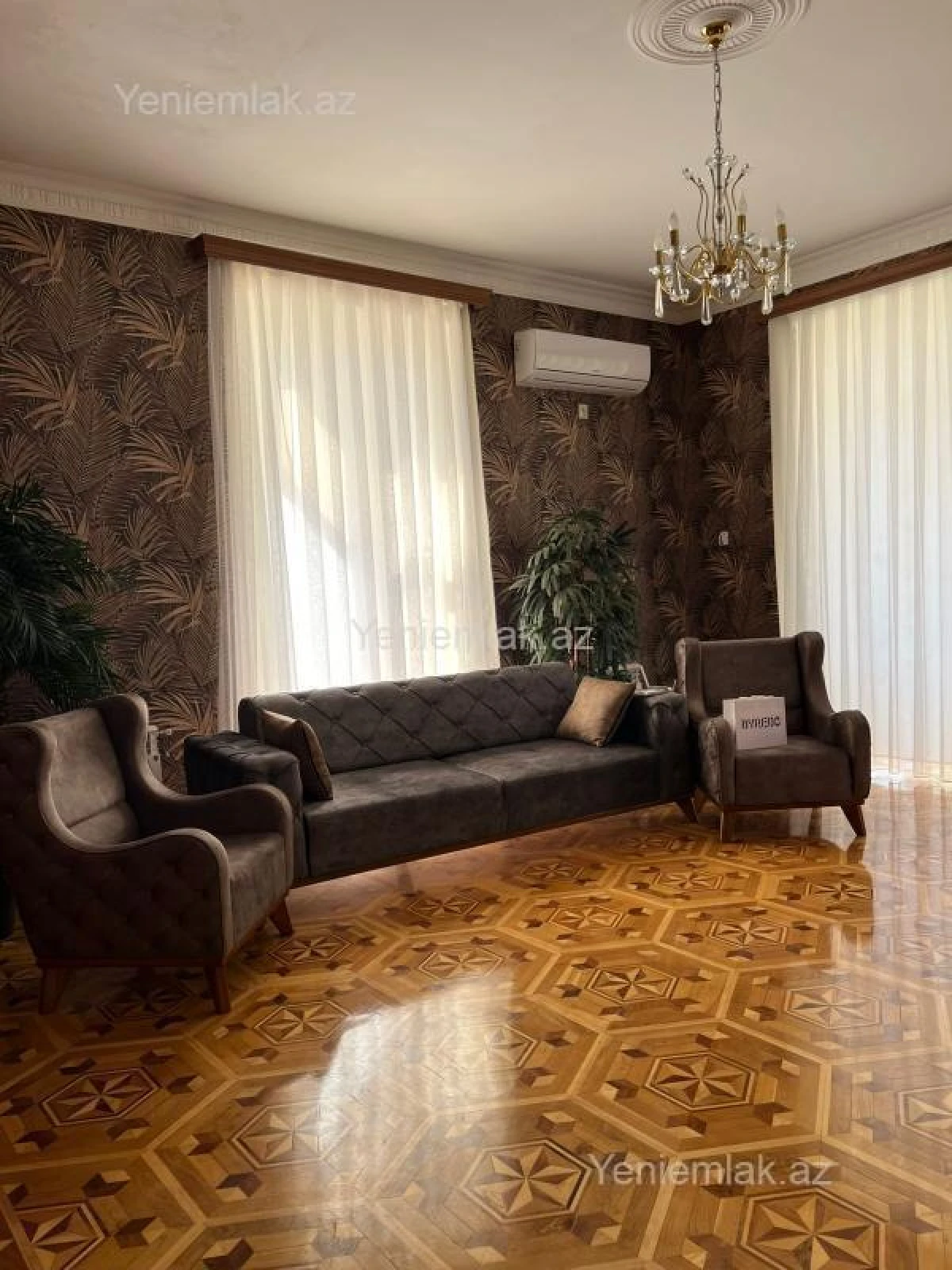 Satılır 7 otaqlı həyət evi 800 m²