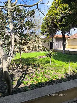 Satılır 7 otaqlı həyət evi 800 m²