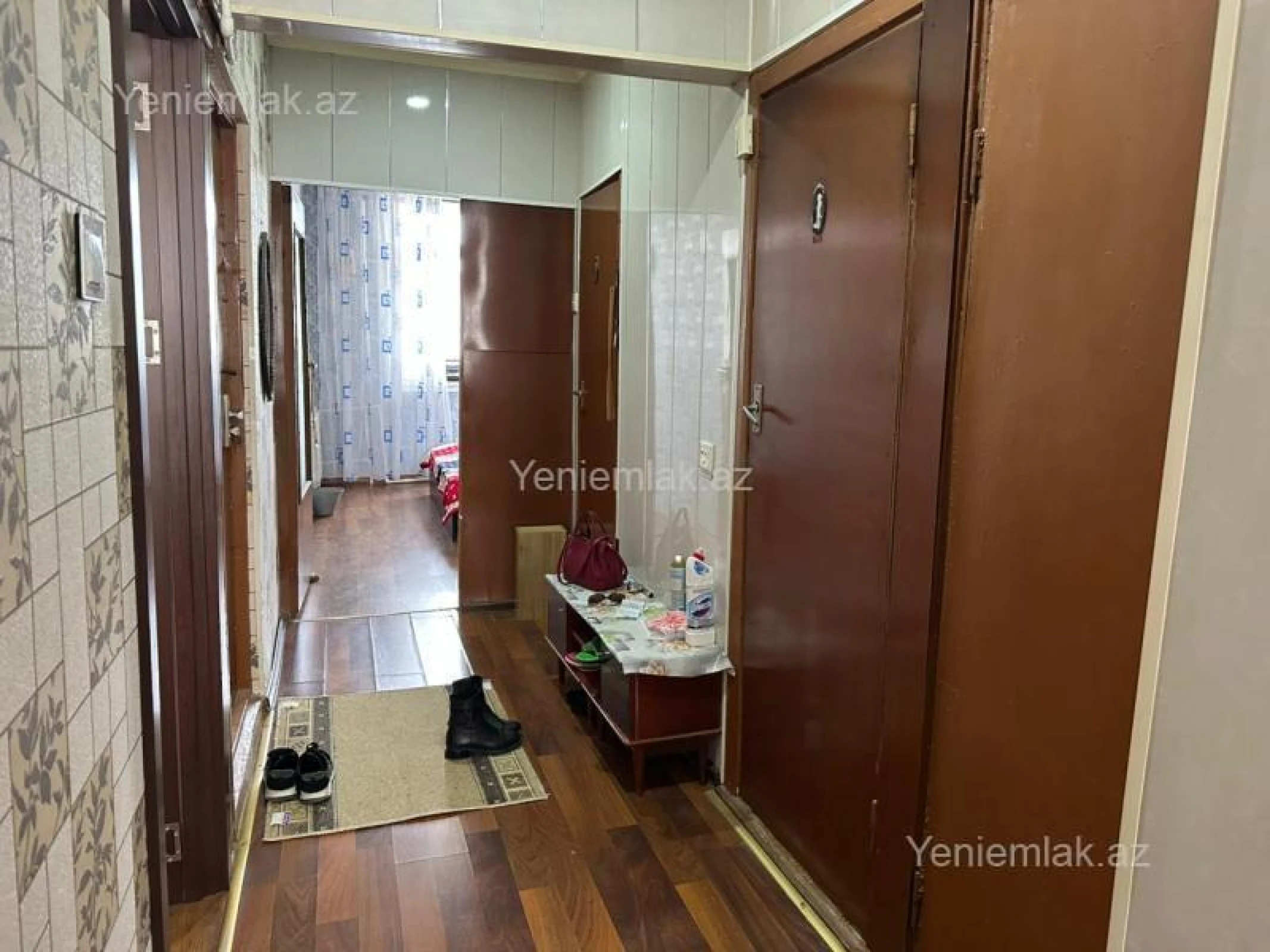 Satılır 2 otaqlı köhnə tikili 60 m²