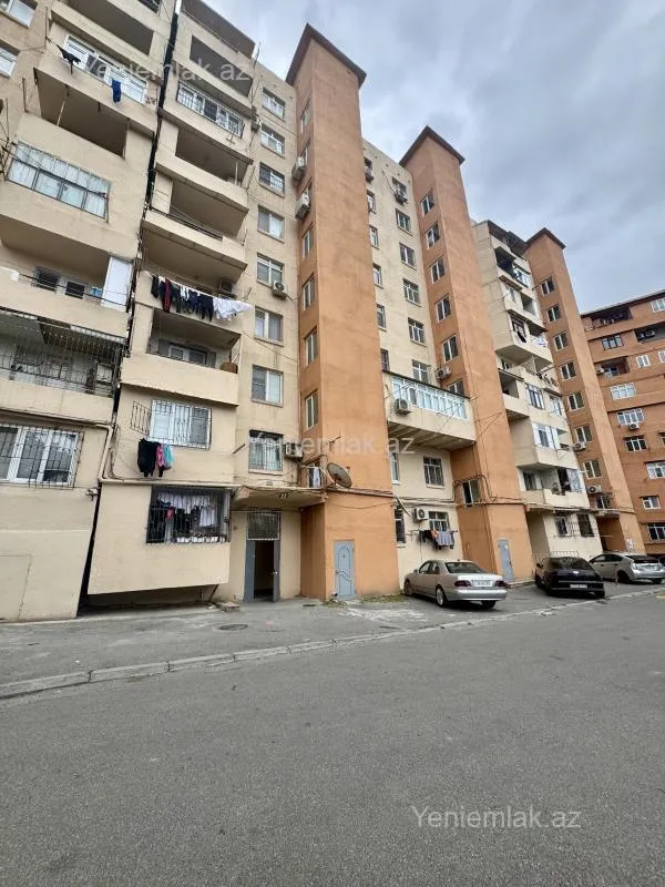 Satılır 2 otaqlı köhnə tikili 65 m²