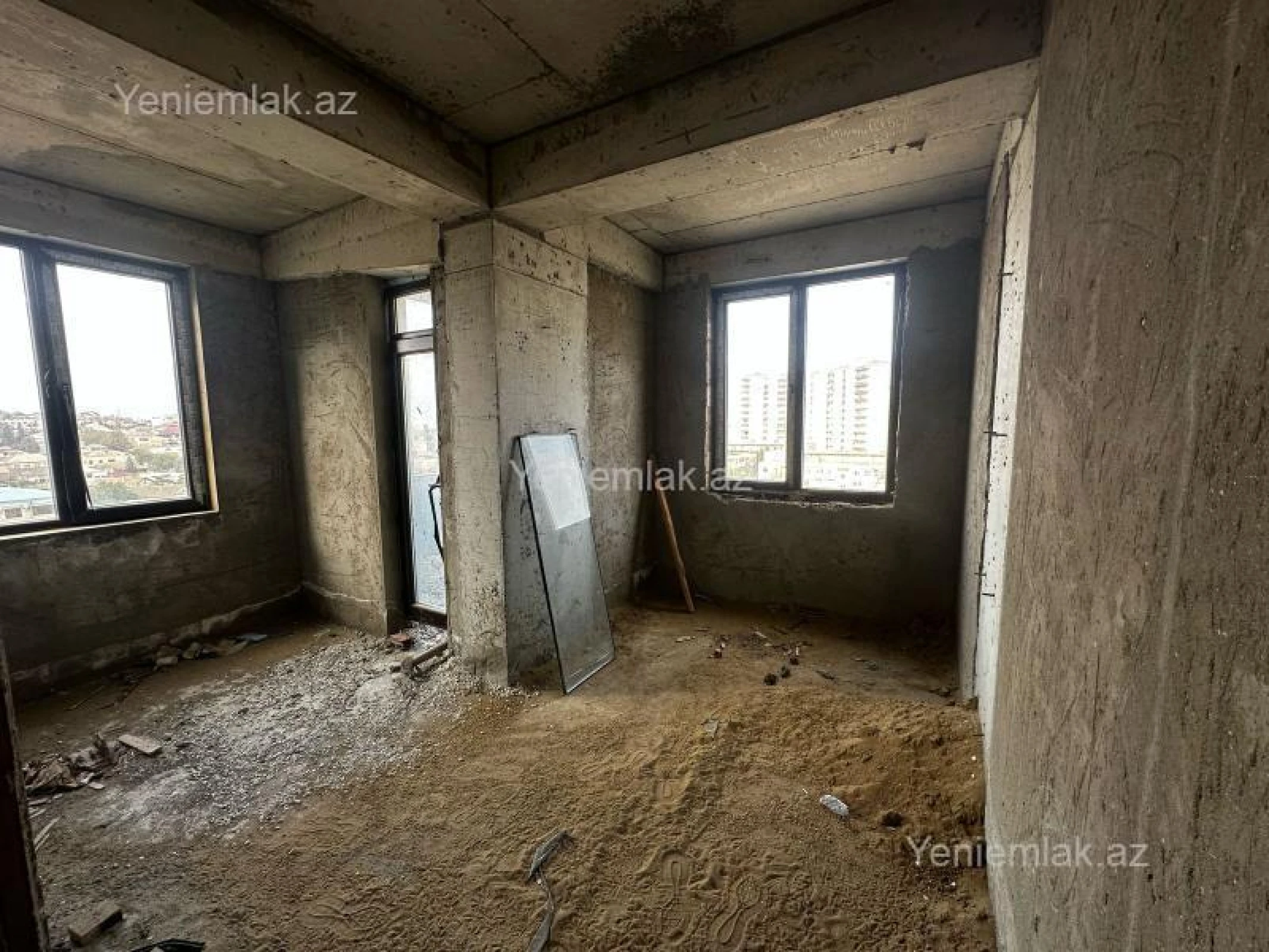 Satılır 3 otaqlı yeni tikili 147 m²