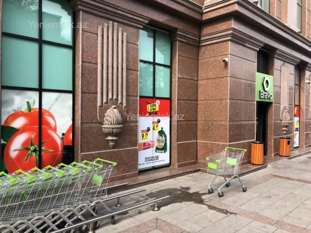 Satılır 5 otaqlı yeni tikili 250 m²