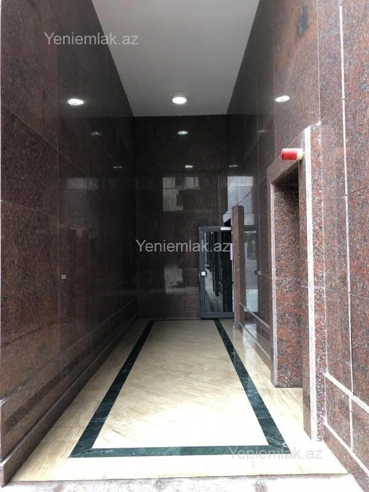 Satılır 5 otaqlı yeni tikili 250 m²