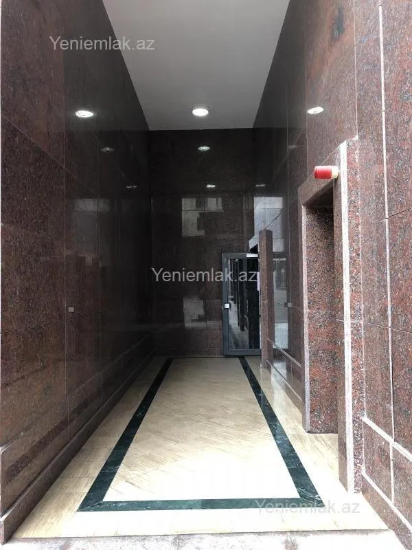Satılır 5 otaqlı yeni tikili 250 m²