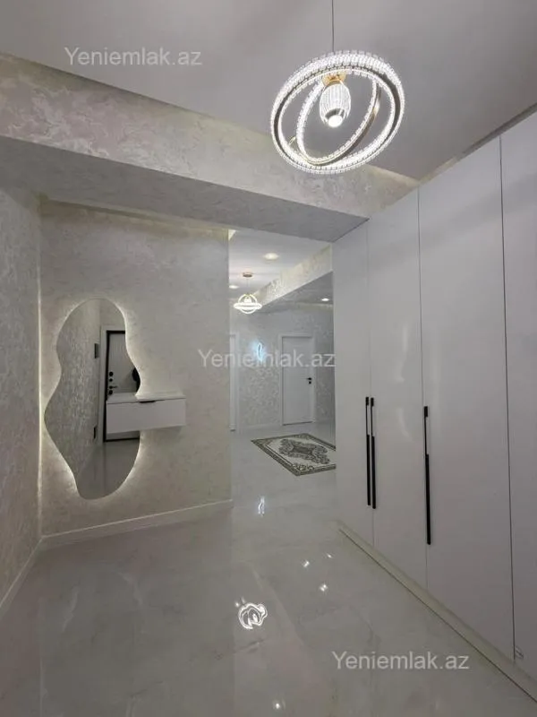 Satılır 3 otaqlı yeni tikili 126 m²