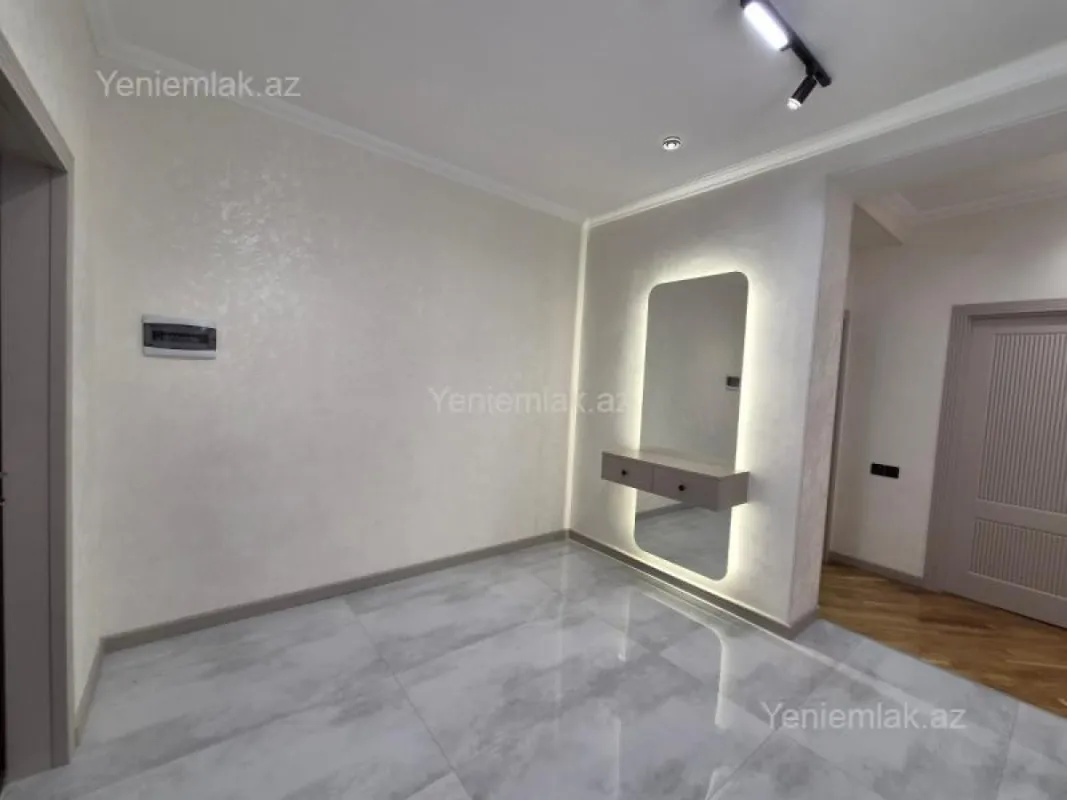 Satılır 3 otaqlı yeni tikili 95 m²