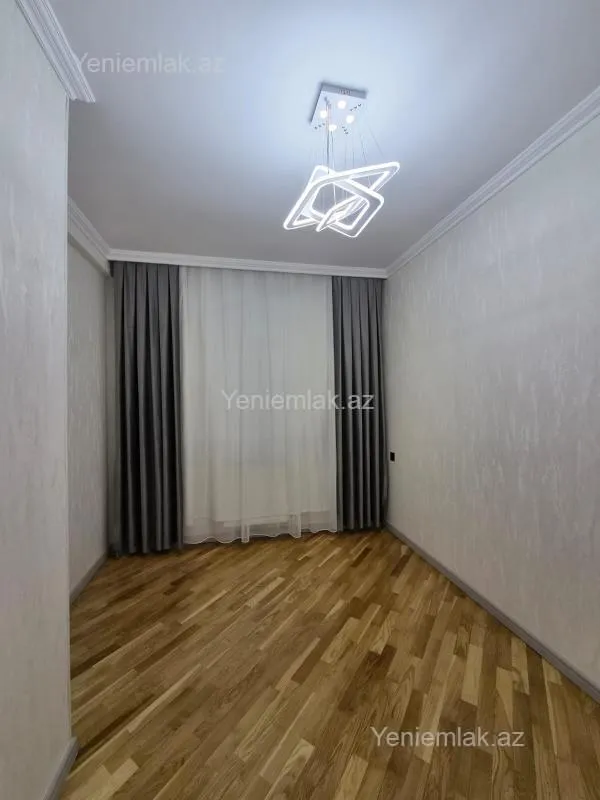 Satılır 3 otaqlı yeni tikili 95 m²