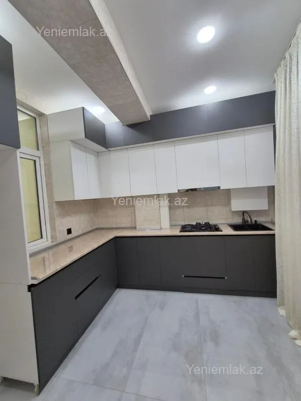 Satılır 3 otaqlı yeni tikili 95 m²