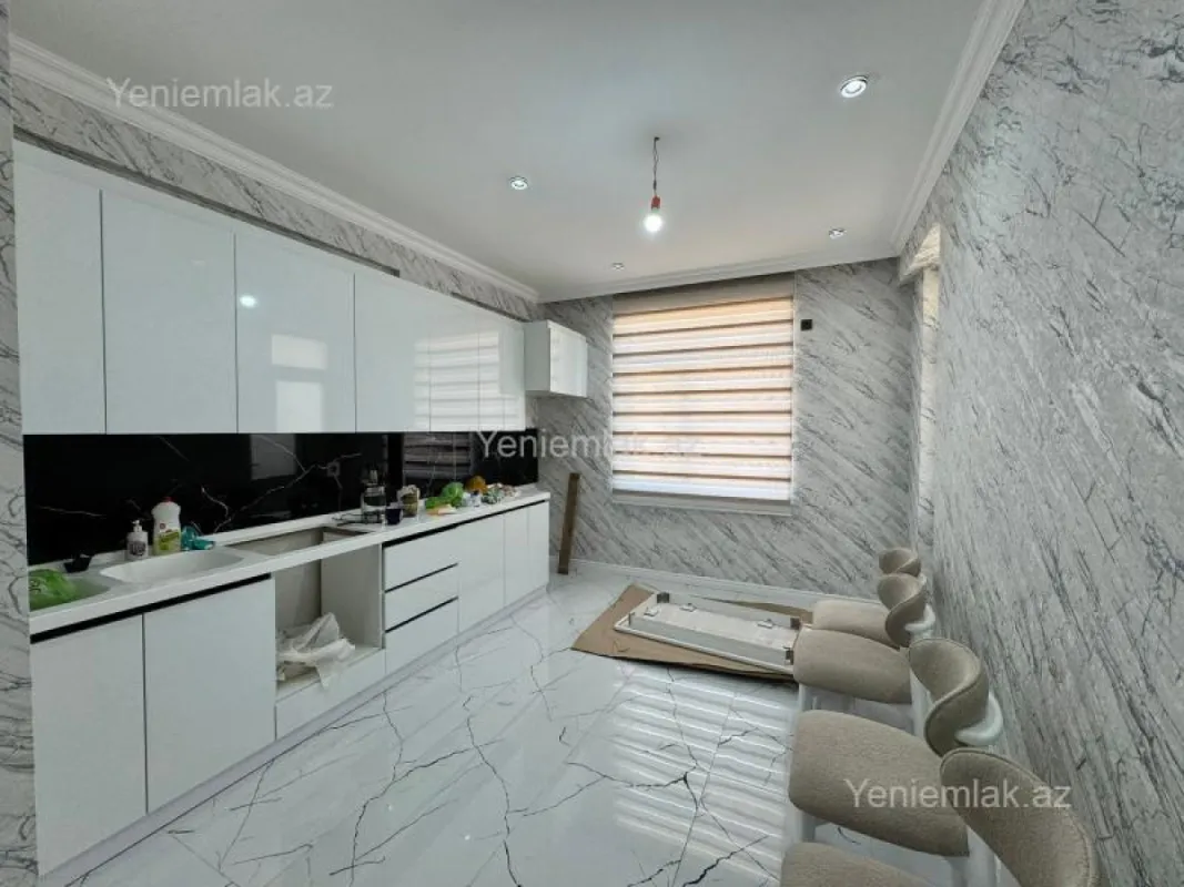 Satılır 2 otaqlı yeni tikili 79 m²