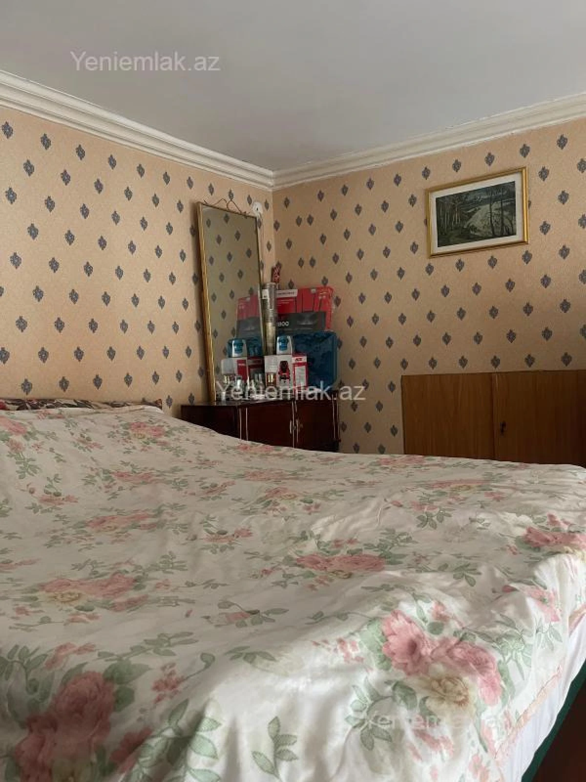 Satılır 3 otaqlı köhnə tikili 70 m²