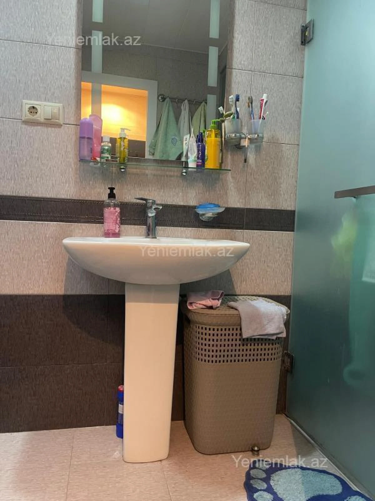 Satılır 3 otaqlı köhnə tikili 70 m²