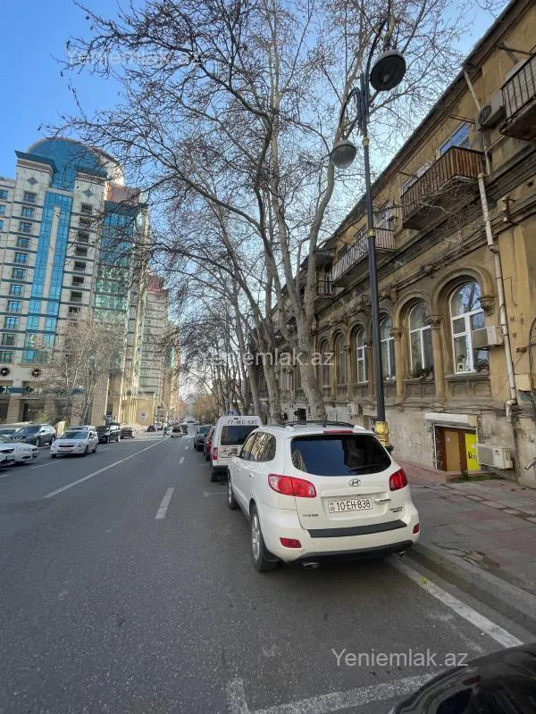Satılır 3 otaqlı köhnə tikili 70 m²