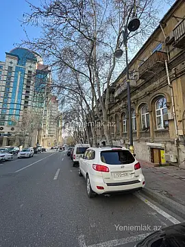 Satılır 3 otaqlı köhnə tikili 70 m² — Bakı, Nəsimi 3 otaq 70.00 m²