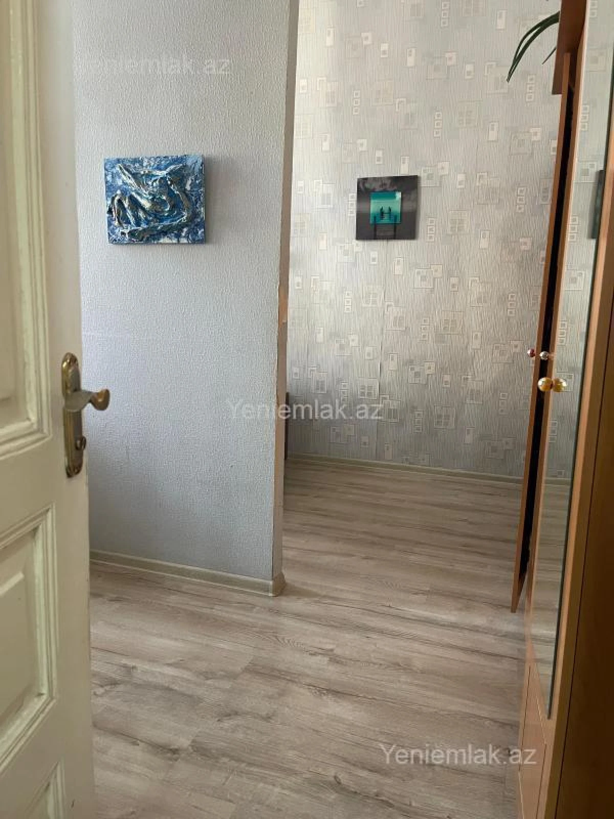 Satılır 3 otaqlı köhnə tikili 70 m²