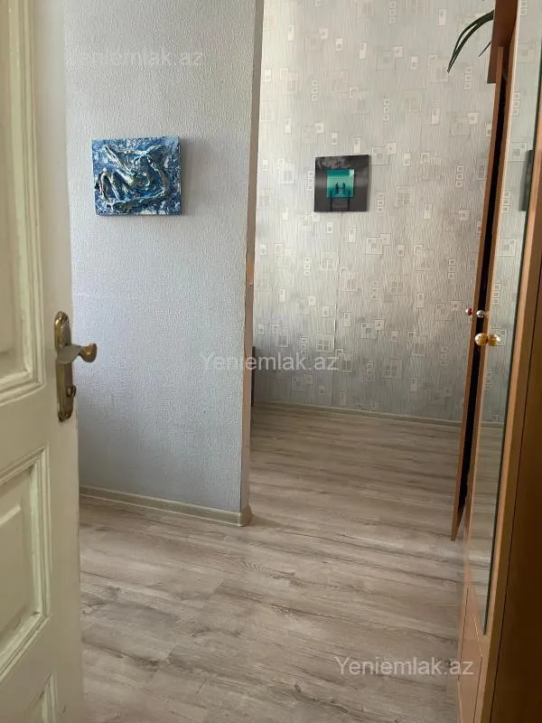 Satılır 3 otaqlı köhnə tikili 70 m²
