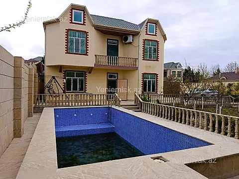 Satılır 5 otaqlı həyət evi 250 m²