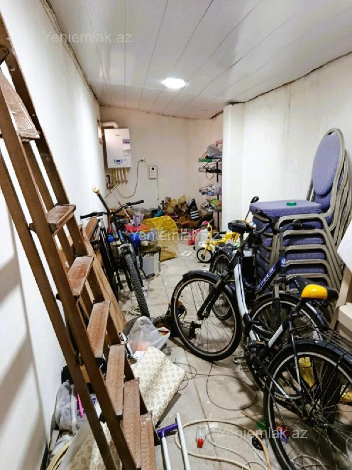 Satılır 5 otaqlı həyət evi 250 m²