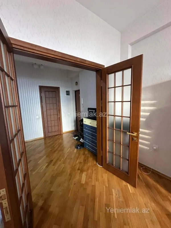 Satılır 2 otaqlı yeni tikili 86 m²