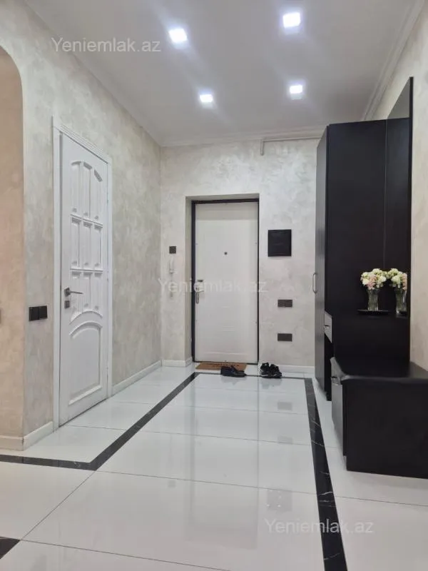 Satılır 3 otaqlı yeni tikili 149 m²