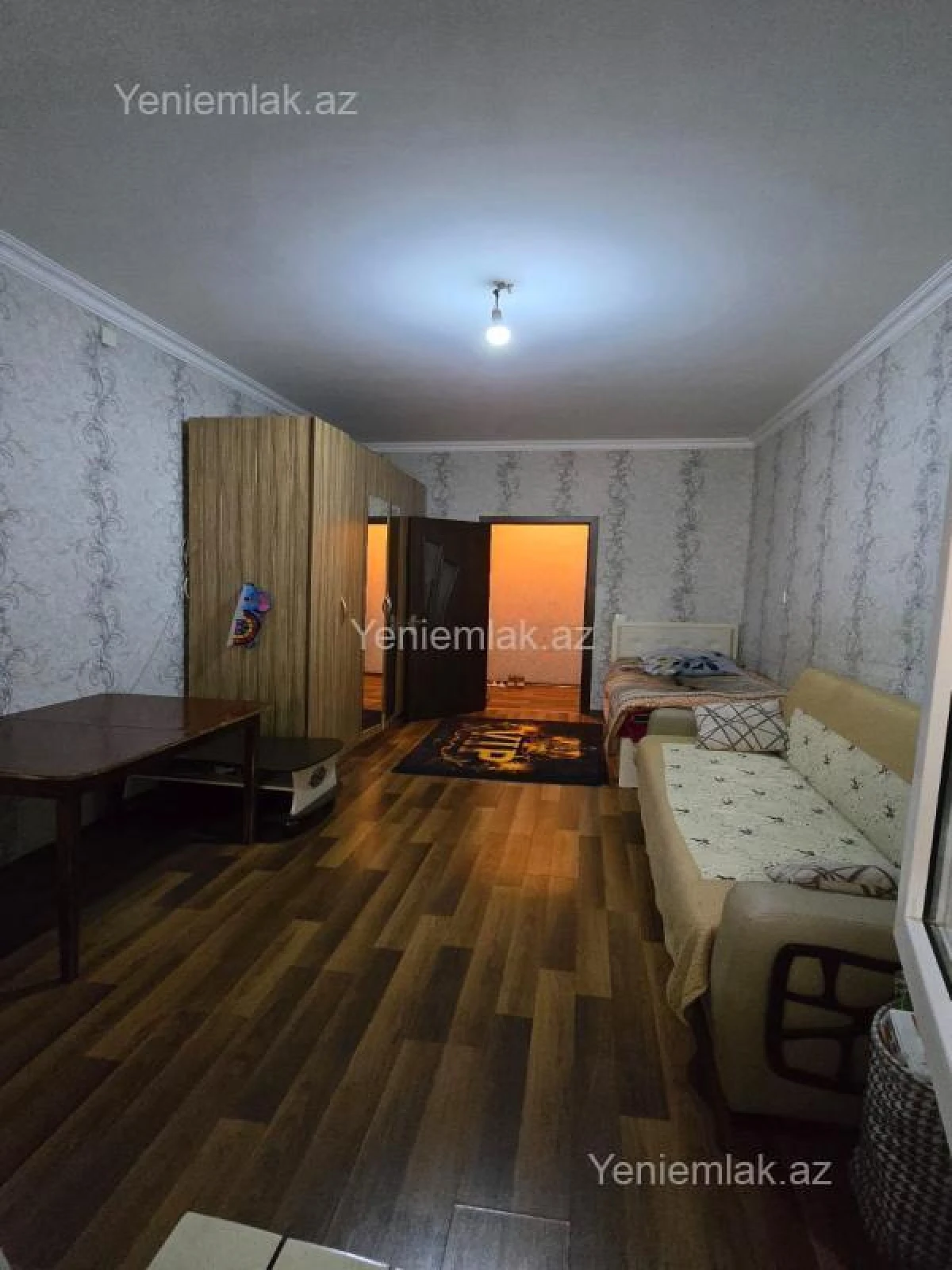 Satılır 2 otaqlı köhnə tikili 55 m²