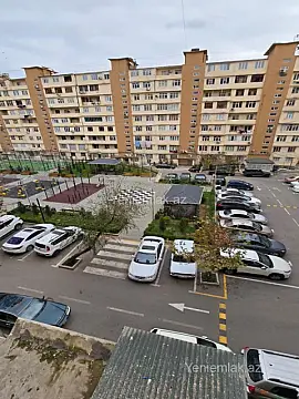 Satılır 2 otaqlı köhnə tikili 55 m²