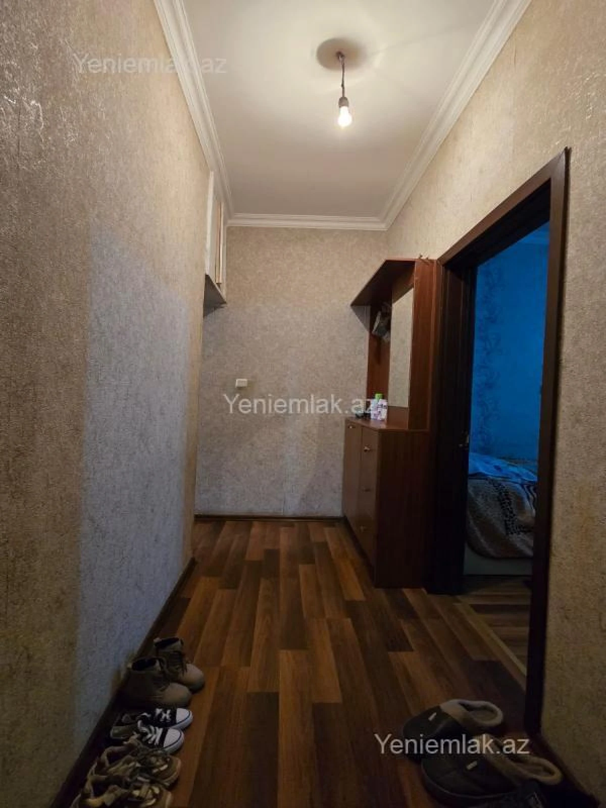Satılır 2 otaqlı köhnə tikili 55 m²