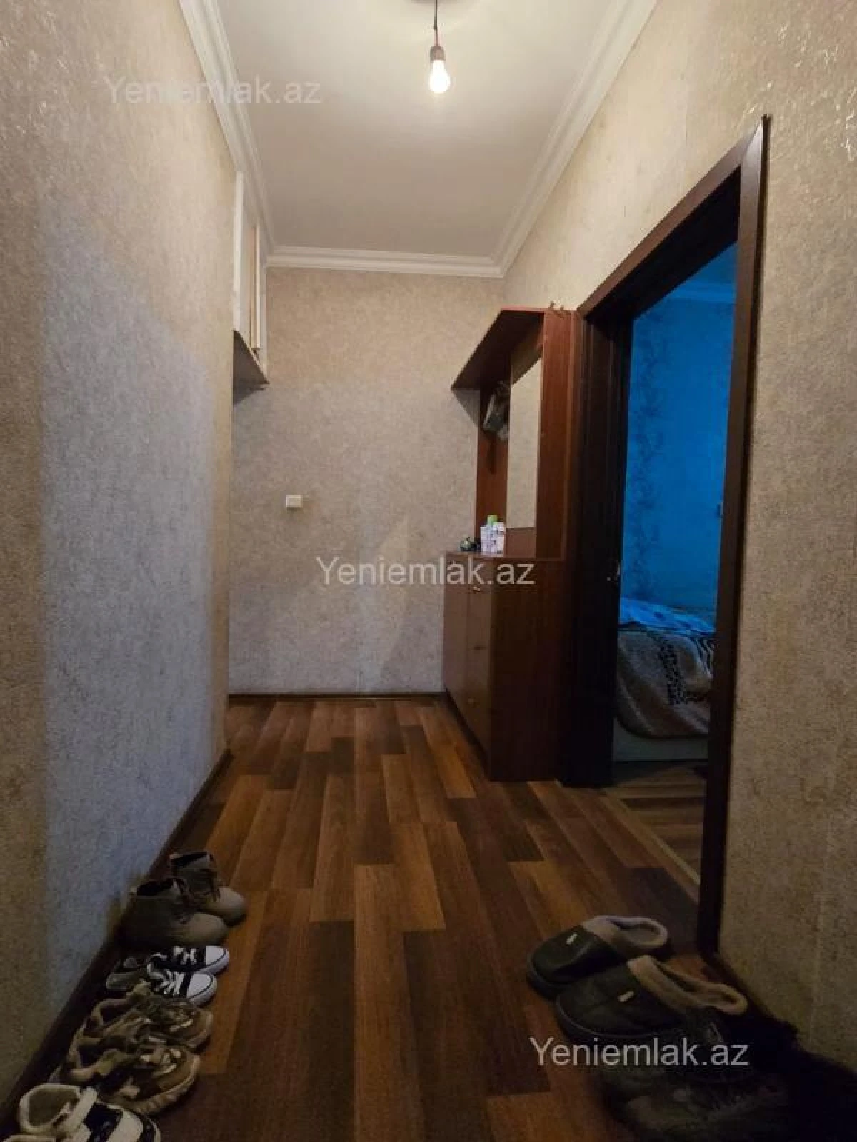 Satılır 2 otaqlı köhnə tikili 55 m²