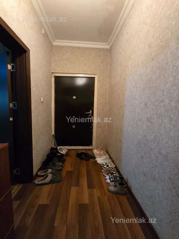 Satılır 2 otaqlı köhnə tikili 55 m²