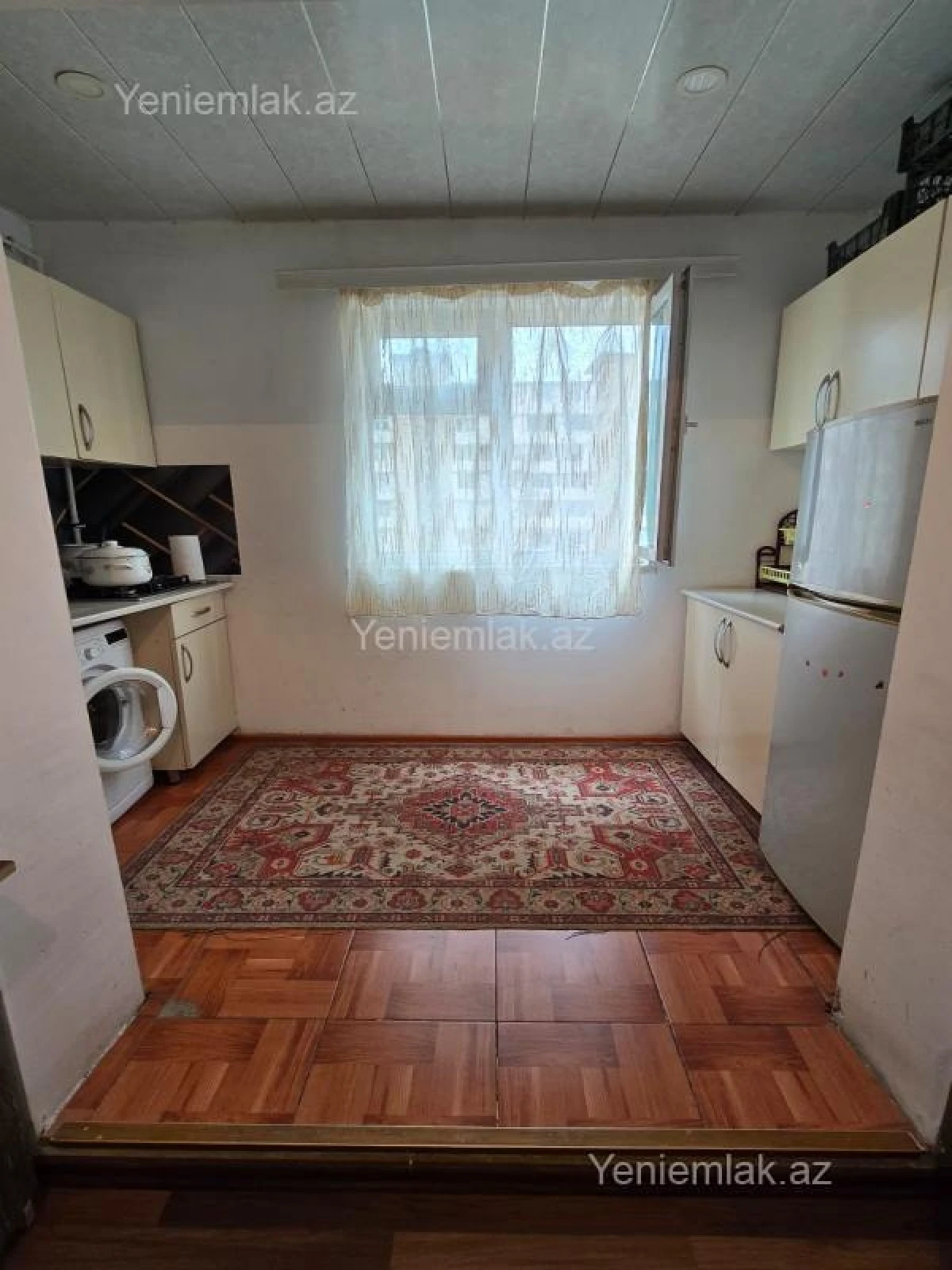 Satılır 2 otaqlı köhnə tikili 55 m²