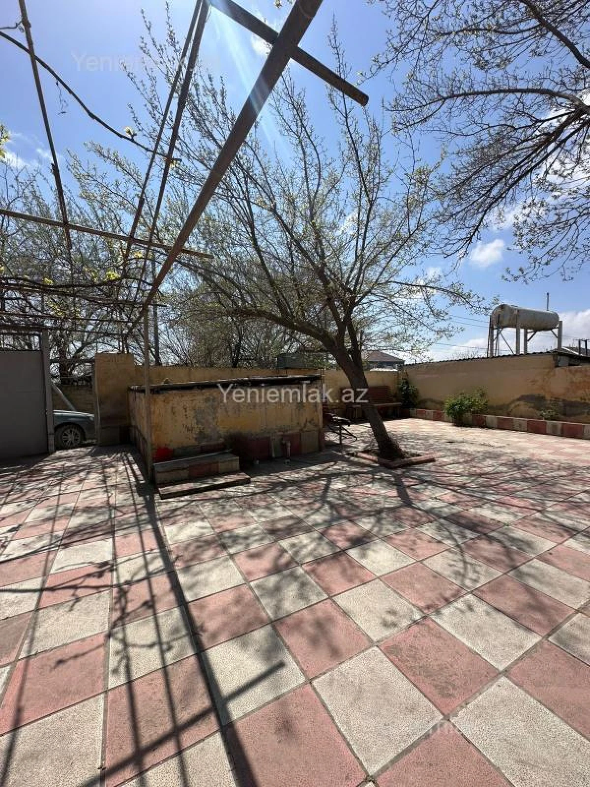 Satılır 4 otaqlı həyət evi 50 m²