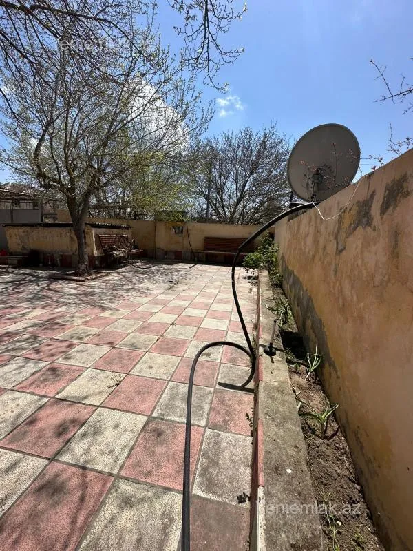 Satılır 4 otaqlı həyət evi 50 m²