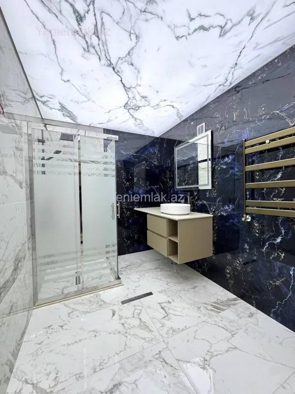 Satılır 3 otaqlı yeni tikili 118 m²