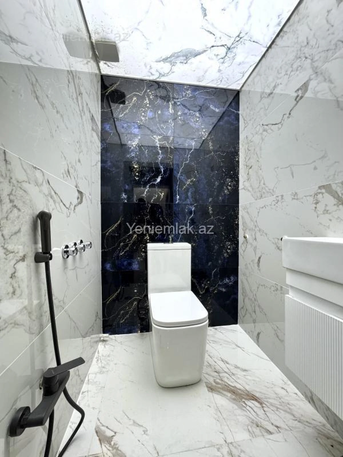 Satılır 3 otaqlı yeni tikili 118 m²