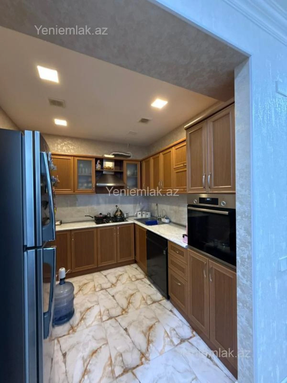 Satılır 4 otaqlı yeni tikili 135 m²