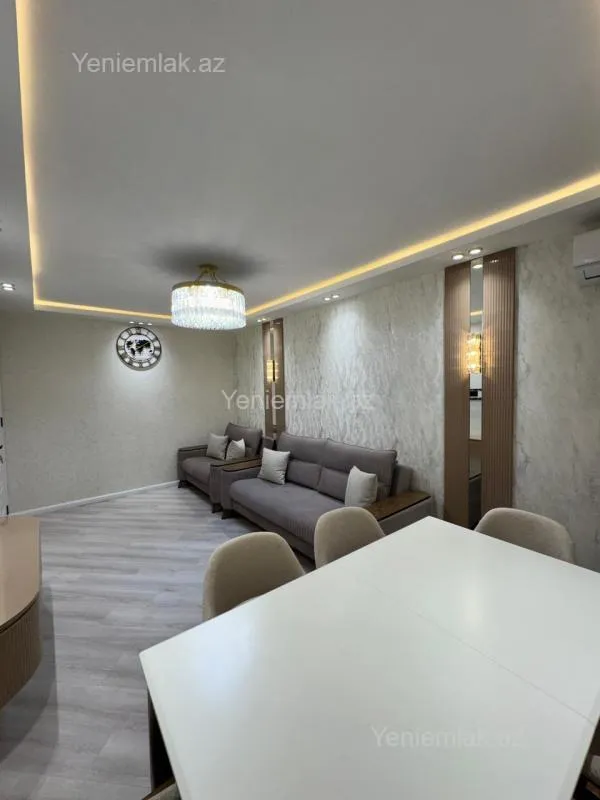 Satılır 2 otaqlı köhnə tikili 60 m²