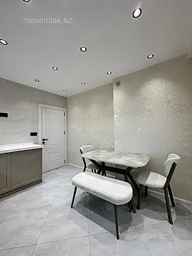 Satılır 2 otaqlı köhnə tikili 60 m²