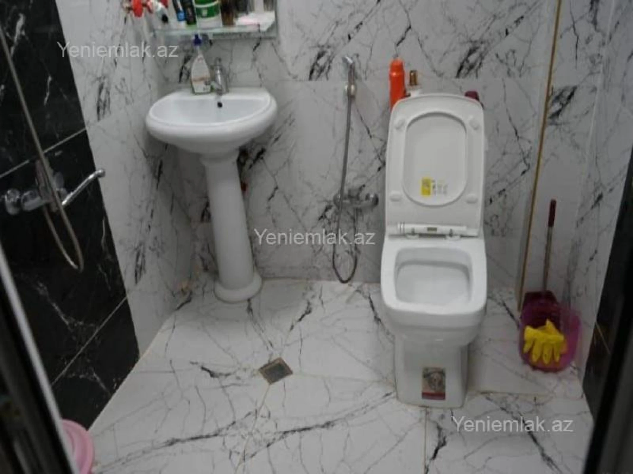 Satılır 2 otaqlı köhnə tikili 40 m²