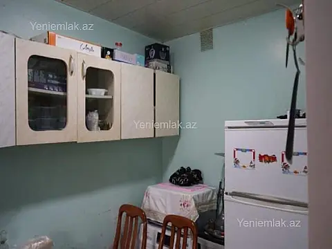 Satılır 2 otaqlı köhnə tikili 40 m²