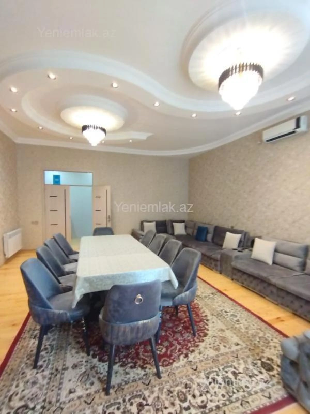 Satılır 6 otaqlı həyət evi 400 m²
