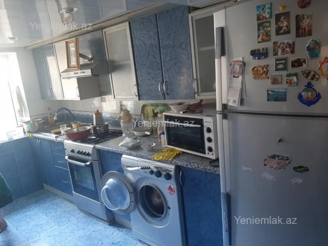 Satılır 3 otaqlı köhnə tikili 70 m²