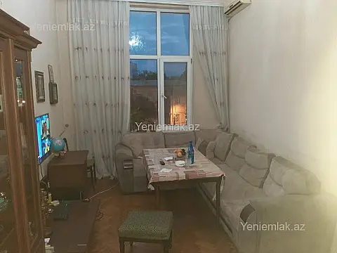 Satılır 3 otaqlı köhnə tikili 70 m²