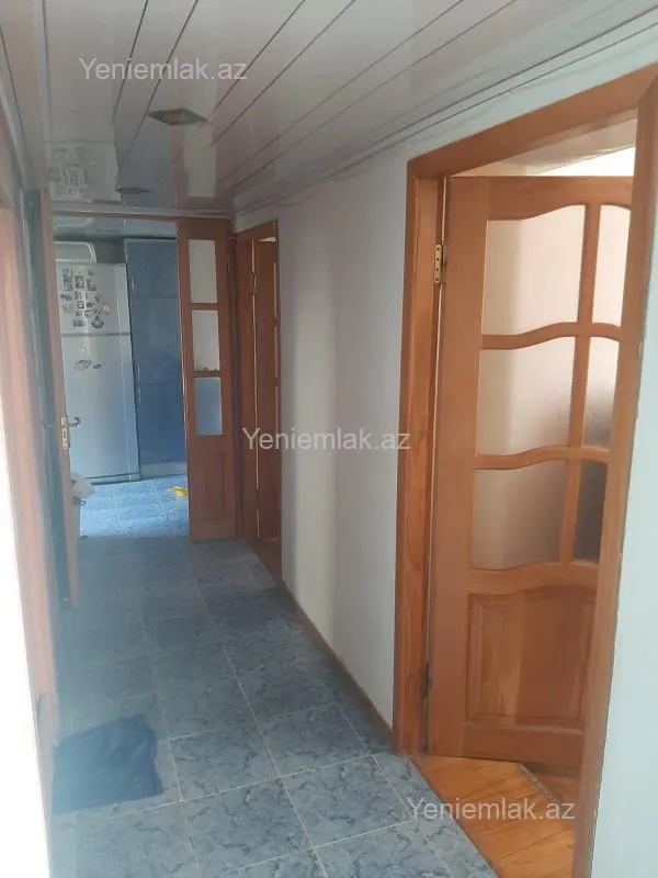 Satılır 3 otaqlı köhnə tikili 70 m²