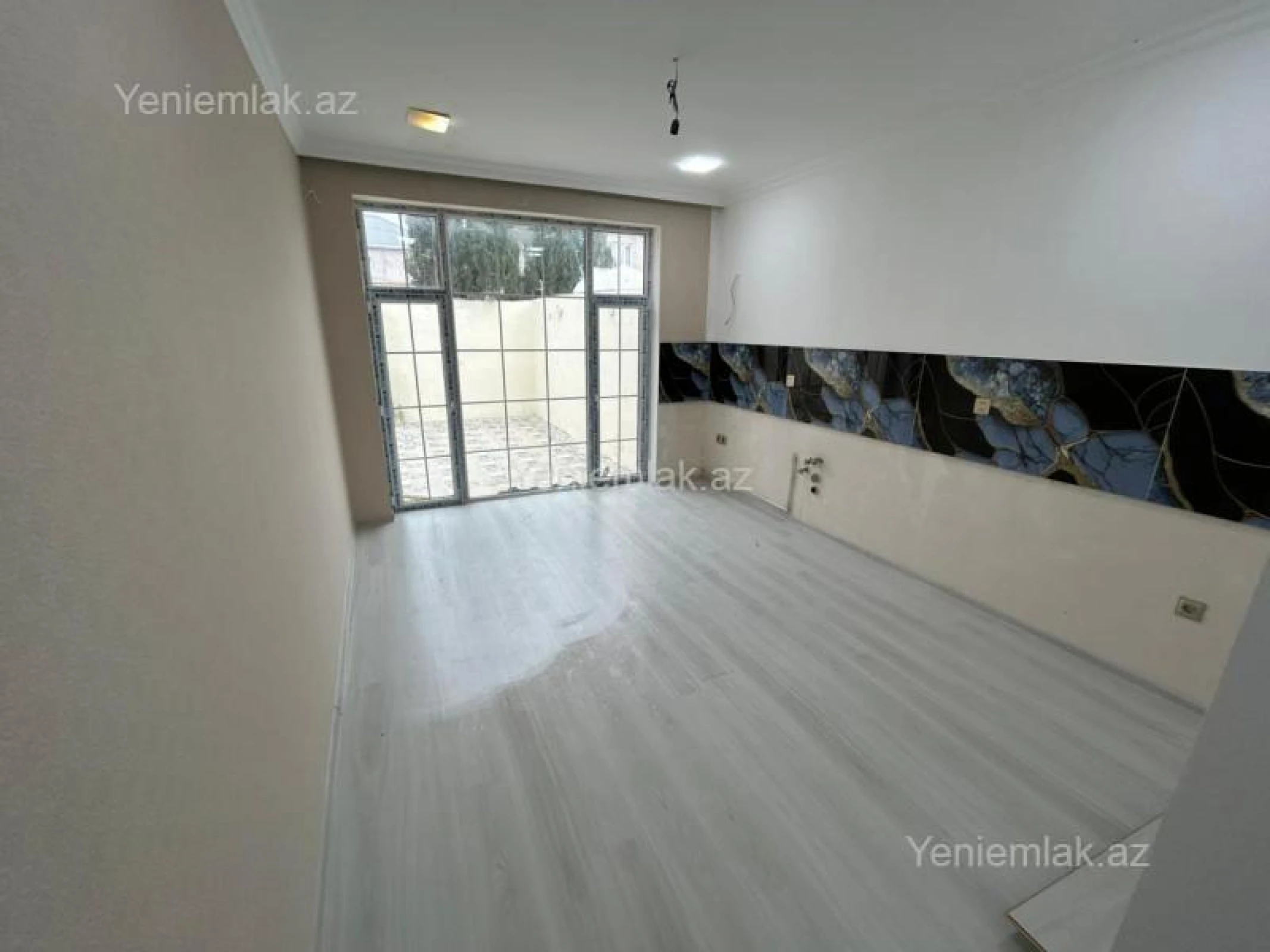 Satılır 4 otaqlı həyət evi 130 m²